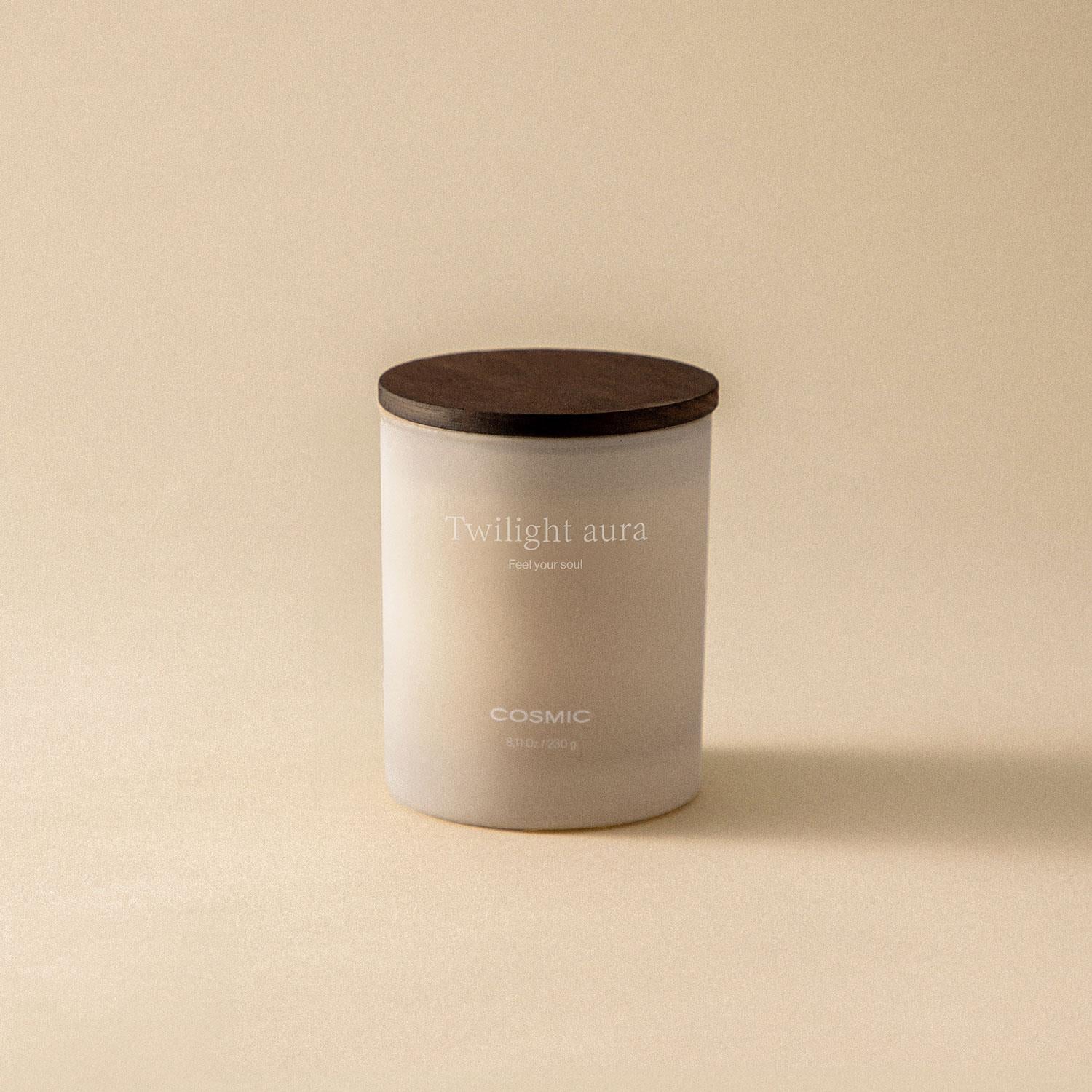 Scented Candle 50h, Woody And Amber Scent, Essentials Collection