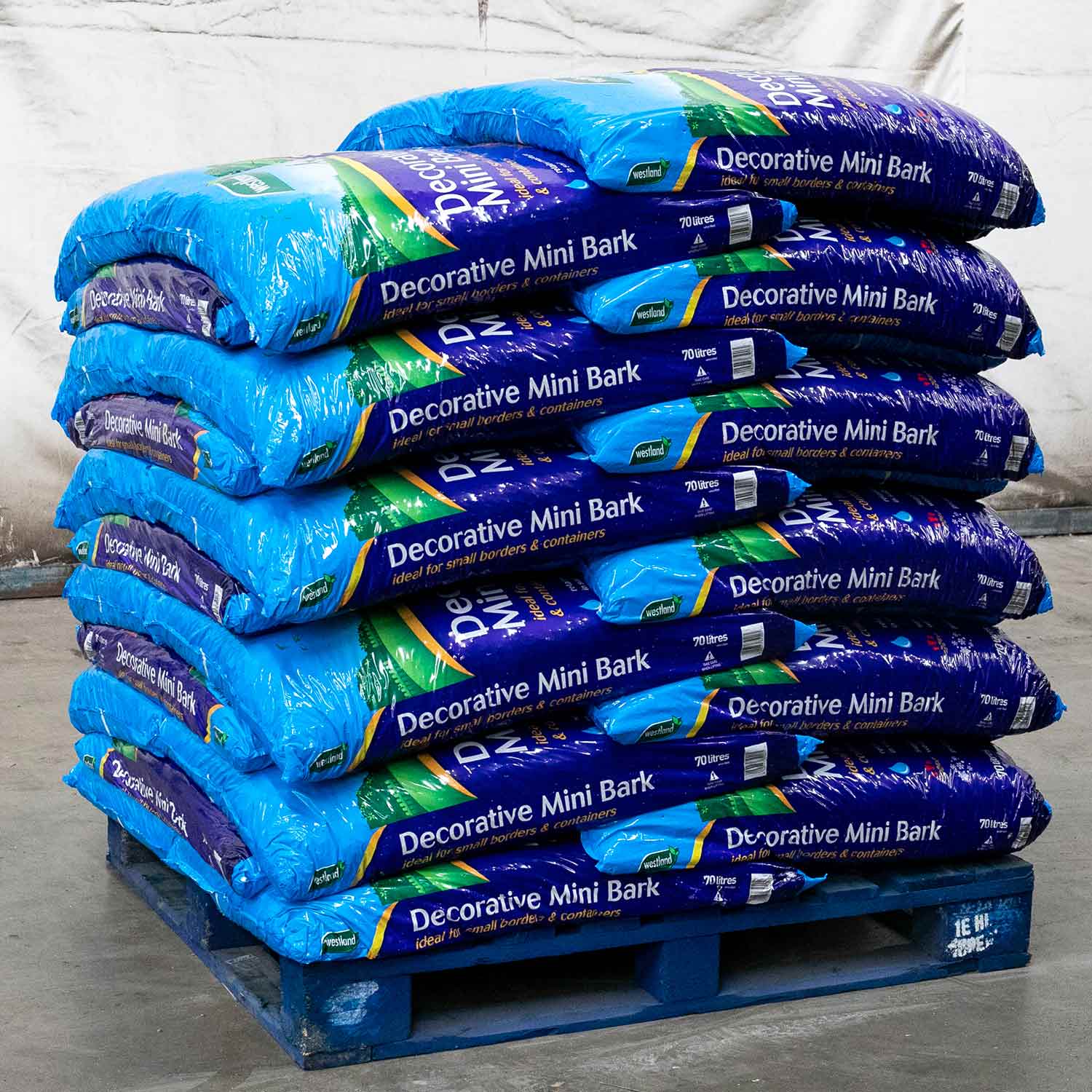 Decorative Mini Bark 48 X 70l Bags (3360 L Total) 8-20mm Mini Chips