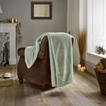 Burghley Extra Soft Faux Fur Throw 130x170cm – Chevron Pattern Decorative Blanket | 130cm x 170cm | Green