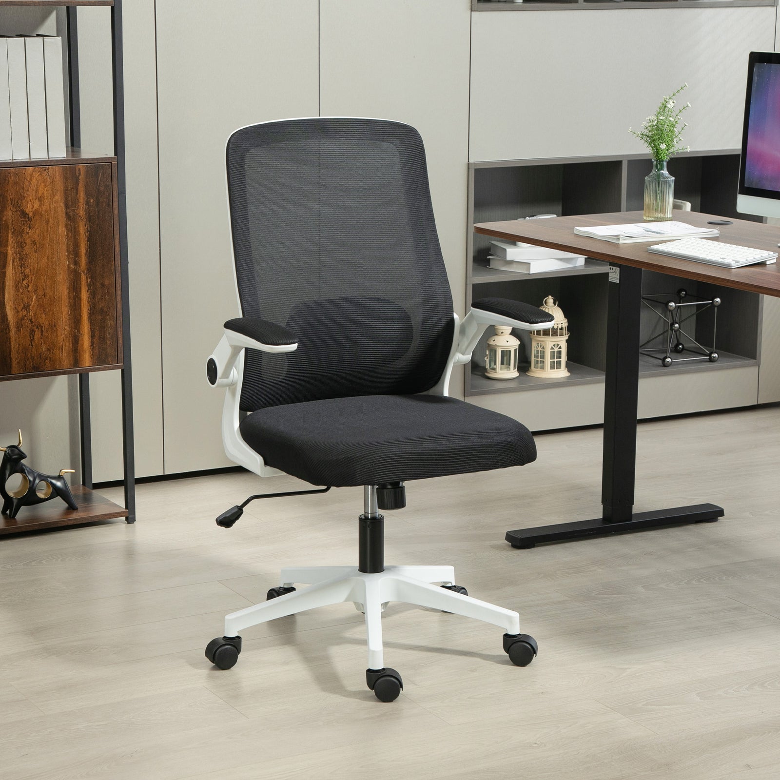 Mesh Desk Chair With Tilt Function, Lumbar Support | Black