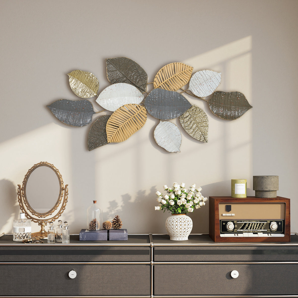 HOMCOM Modern Wall Art With Leaf Design, Metal Hanging Decoration