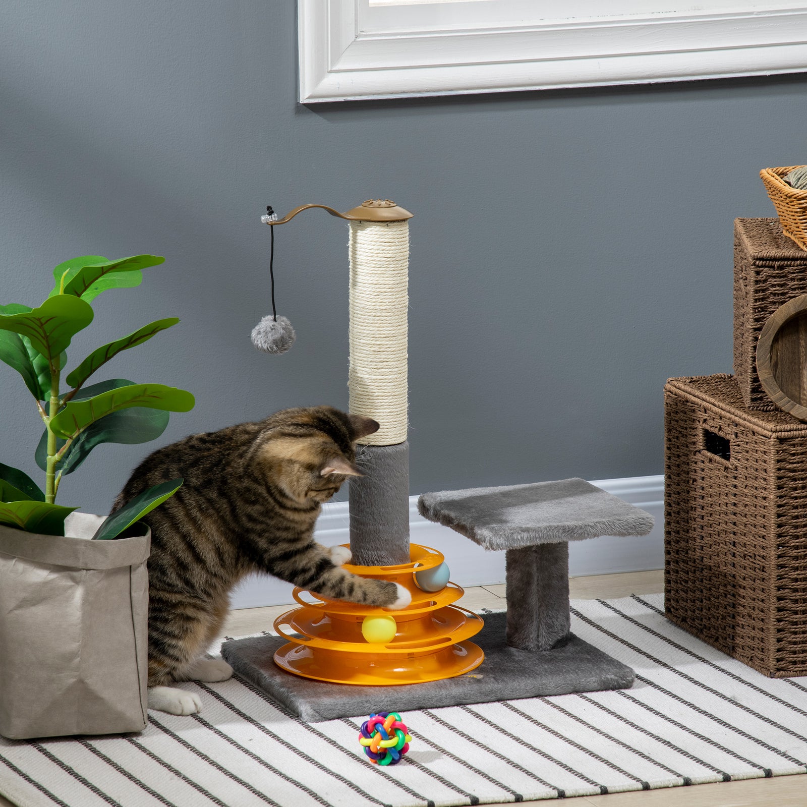 56cm Cat Tree For Indoor Cats, Scratching Post W/ Cat Toys - Grey