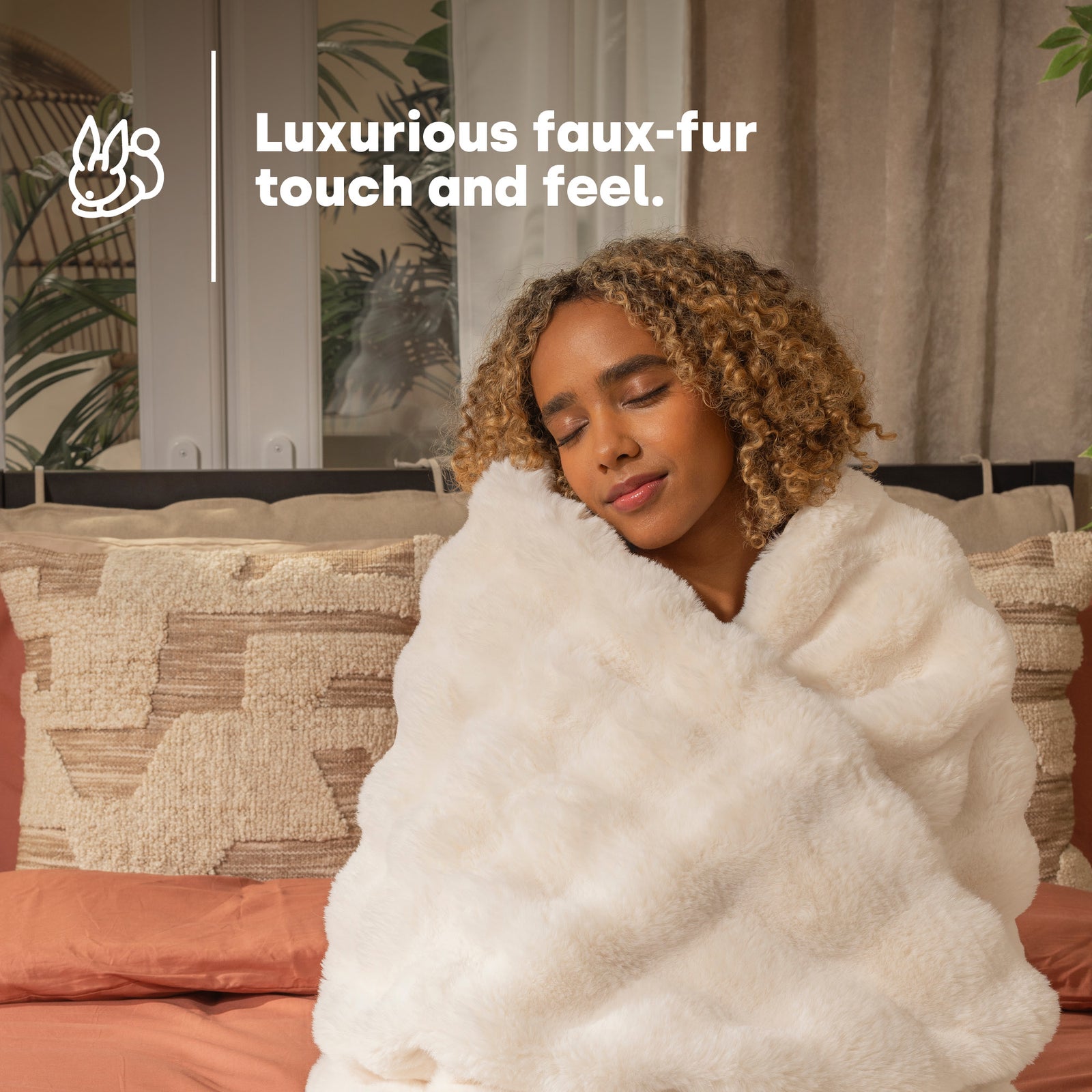 Electric Heated Blanket With Faux Rabbit Fur And Auto Shut Off Cream