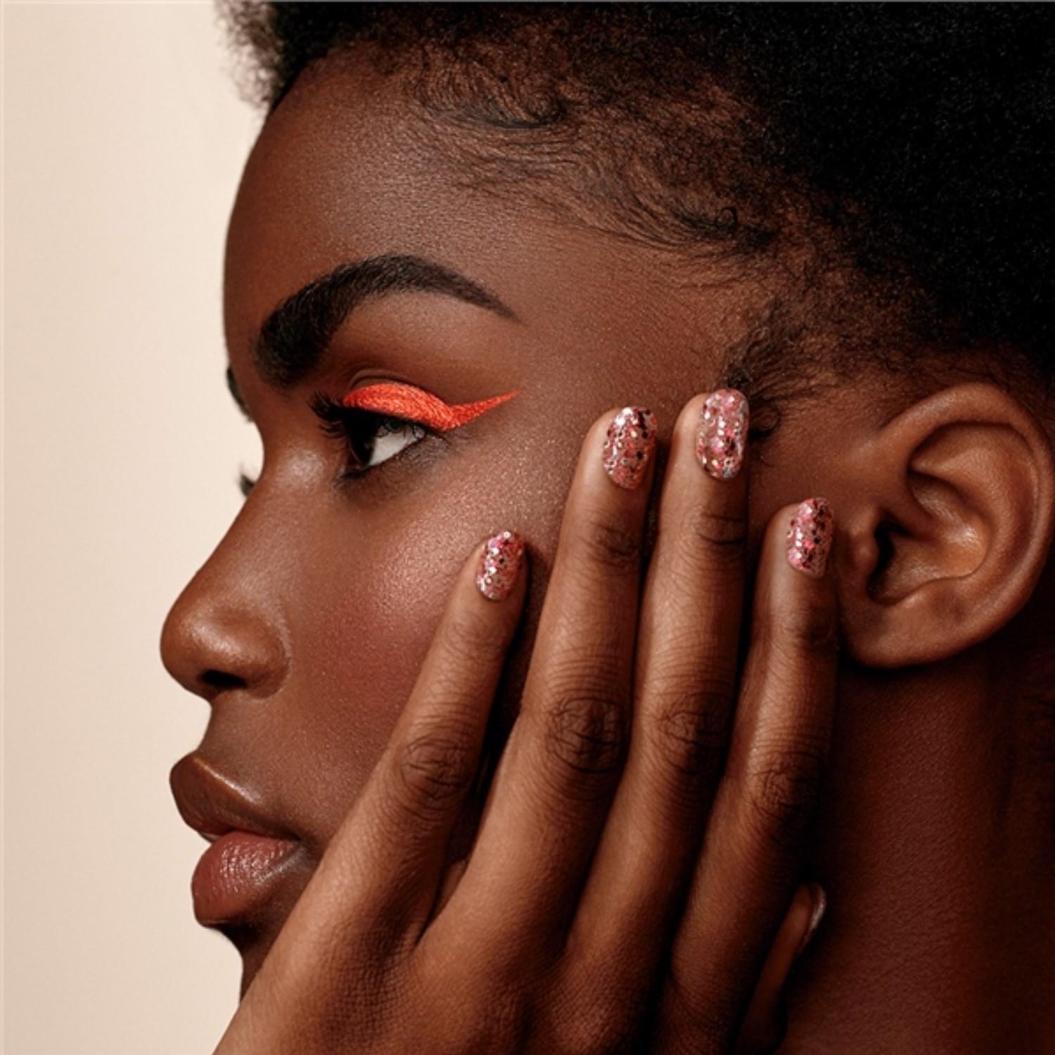 Lightweight And Buildable Lid Slick Eye Shadow, Back To 99
