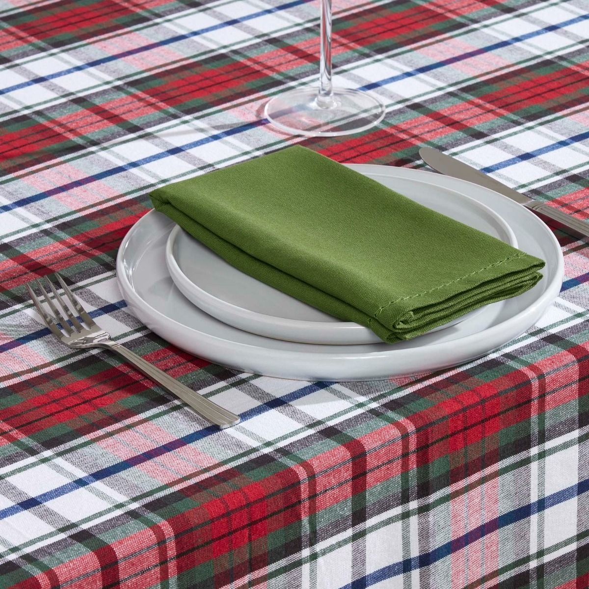 Red Macduff Tartan Christmas Tablecloth 137 X 178 Cm