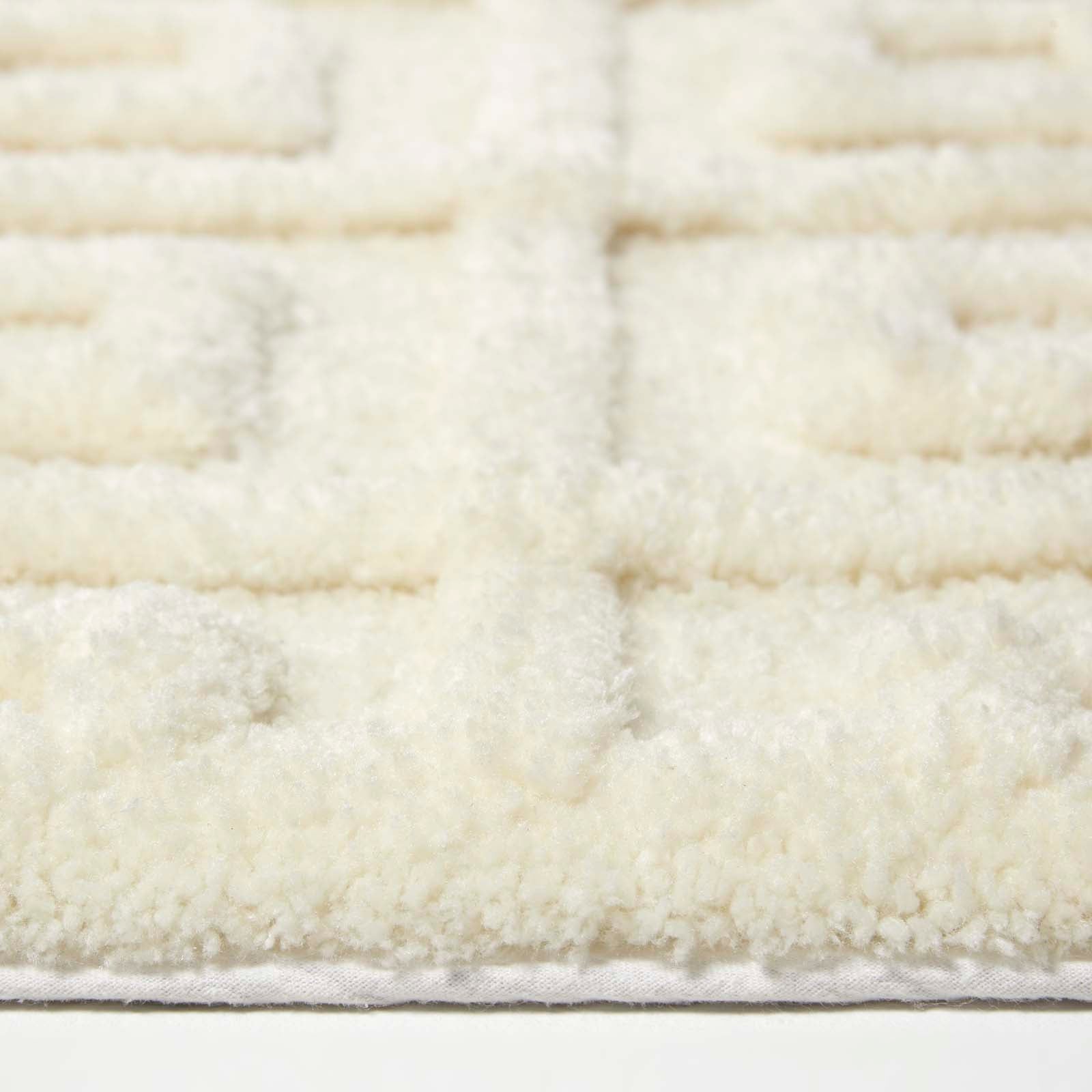 Tufted Cotton Blend Tile Design Bath Mat | 50 x 80cm | Cream