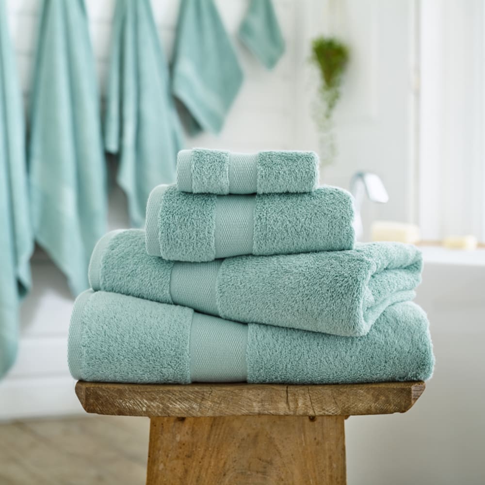 Egyptian Embrace Towels – 550gsm Egyptian Cotton, Fluffy Soft & Highly Absorbent | Hand Towel Pair | Duck Egg