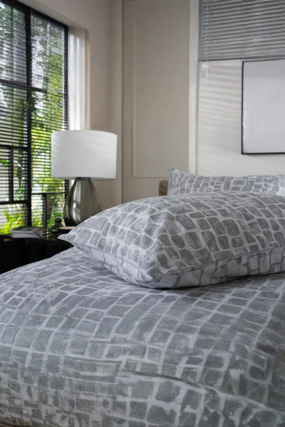 Mandala Fading Bedding Set –  100% Cotton, Soft & Breathable Print | Single | Maroon
