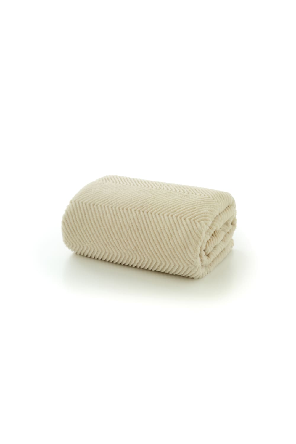 Burghley Extra Soft Faux Fur Throw 130x170cm – Chevron Pattern Decorative Blanket | 130cm x 170cm | Cream
