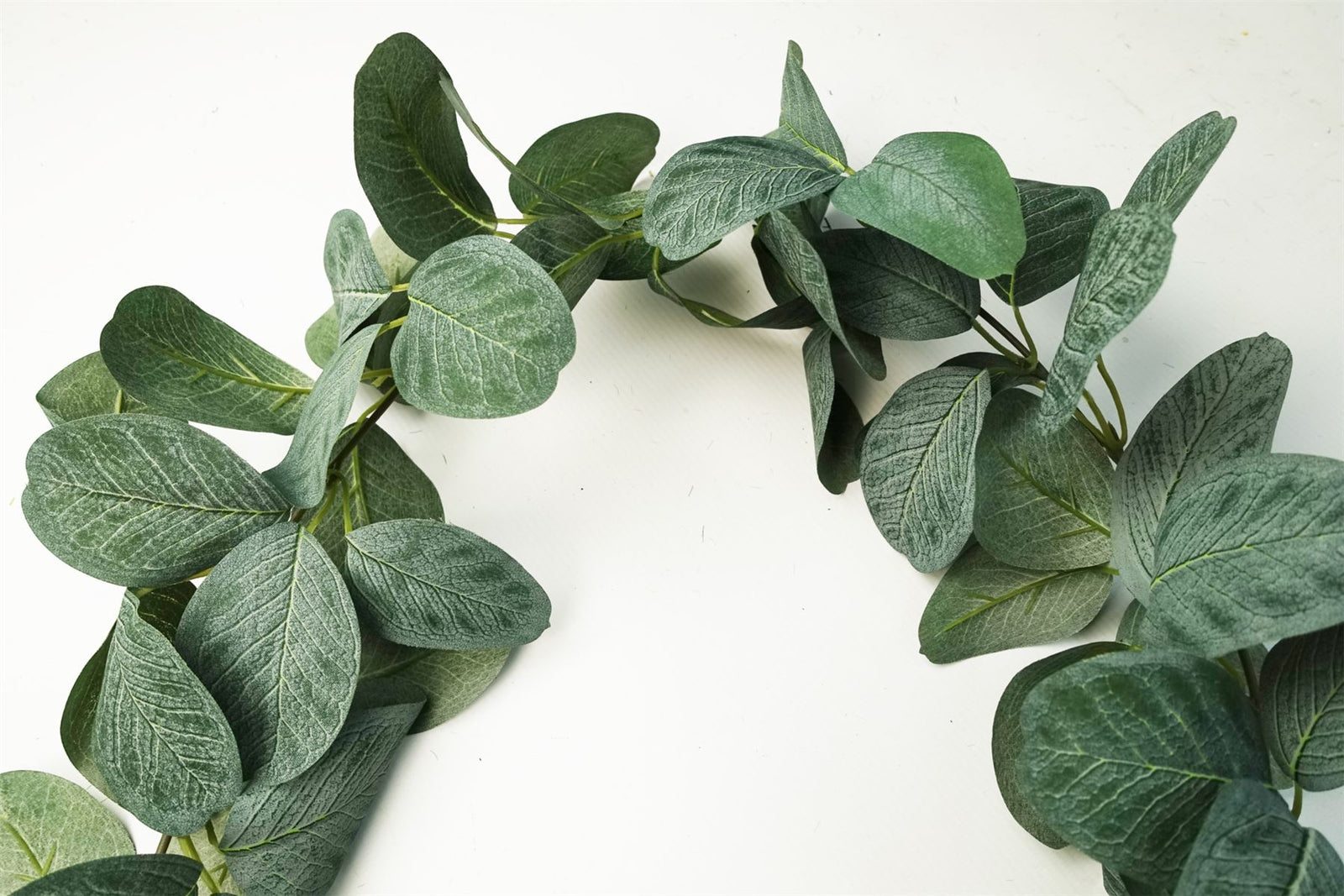 Leaf 6 X 150cm Artificial Hanging Trailing Evergreen Plant