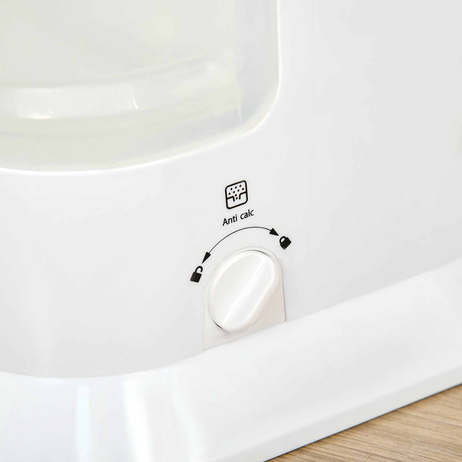 Upright Garment Clothes Steamer With 6 Steam Setting 1.7l