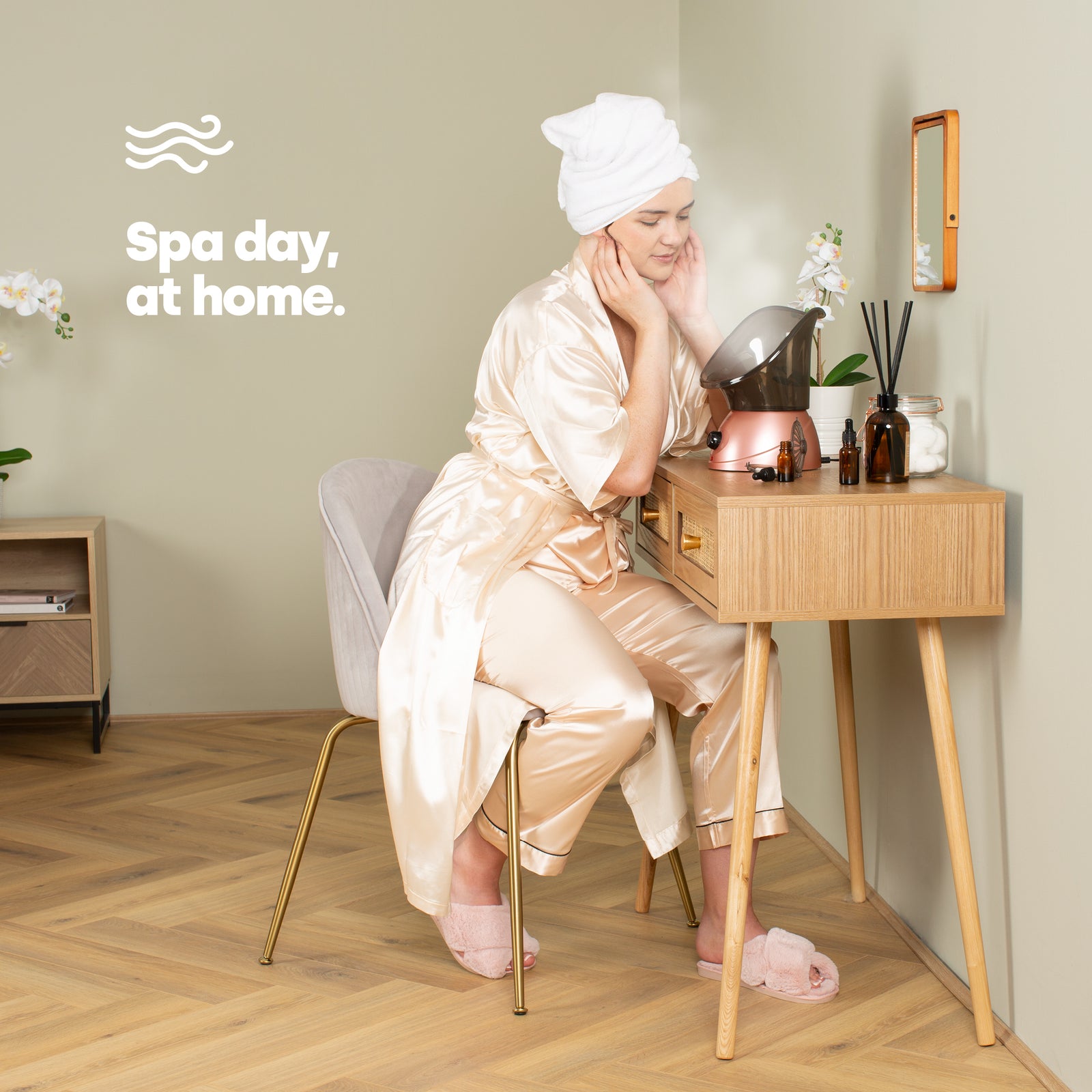 Livivo Facial Spa Steamer Rose Gold With Aromatherapy Diffuser And Nozzles
