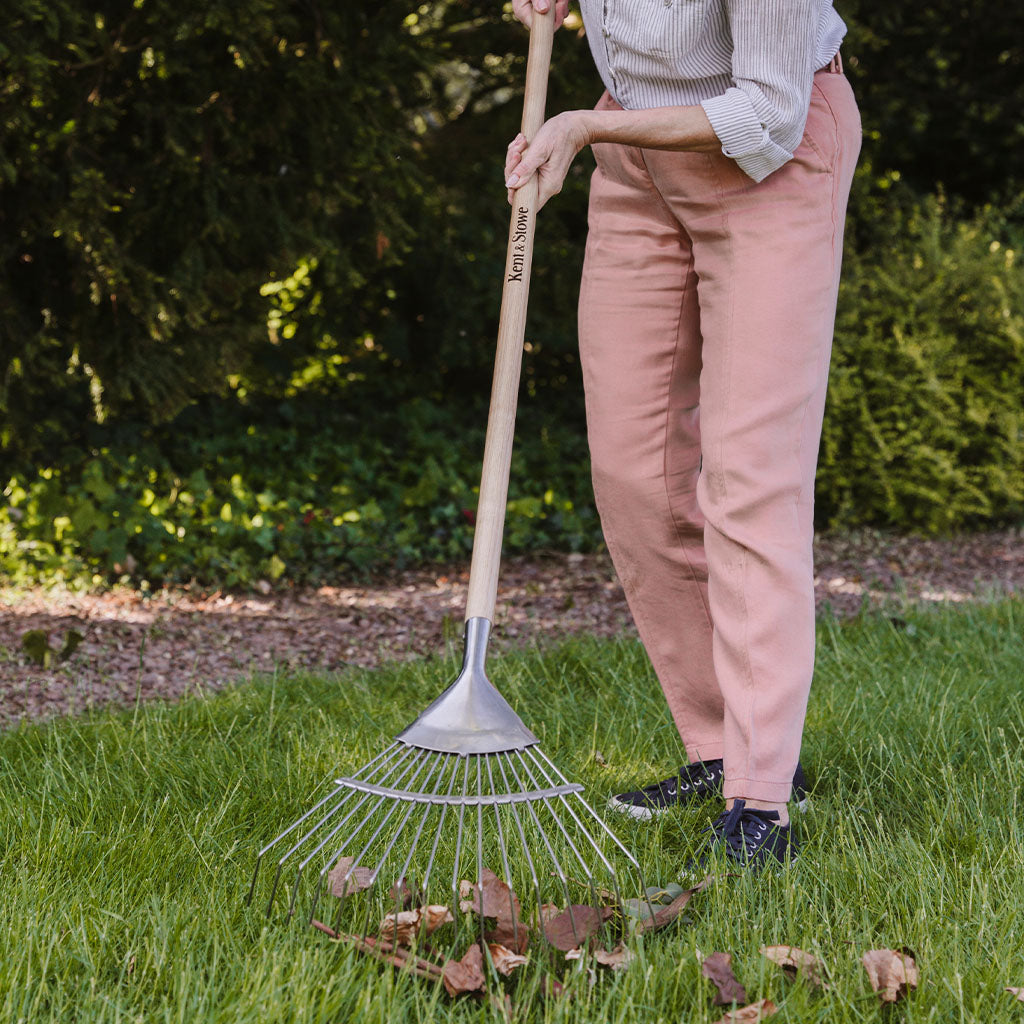 Garden Life Lightweight Stainless Steel Lawn Rake