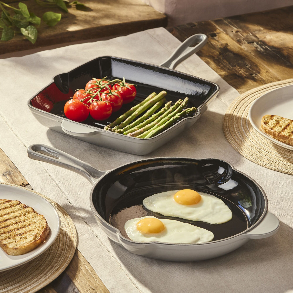 Cooks Professional 2 Piece Cast Iron Frying Pan & Skillet Set