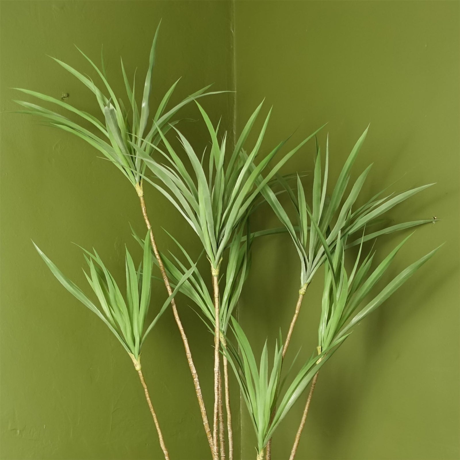 Artificial 125cm Dragon Plant Dracaena Tree Natural Look