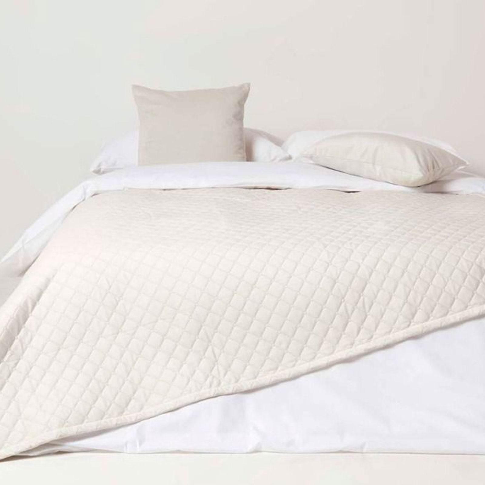 Diamond Quilted Velvet Bed Throw | 150cm x 200cm | Cream