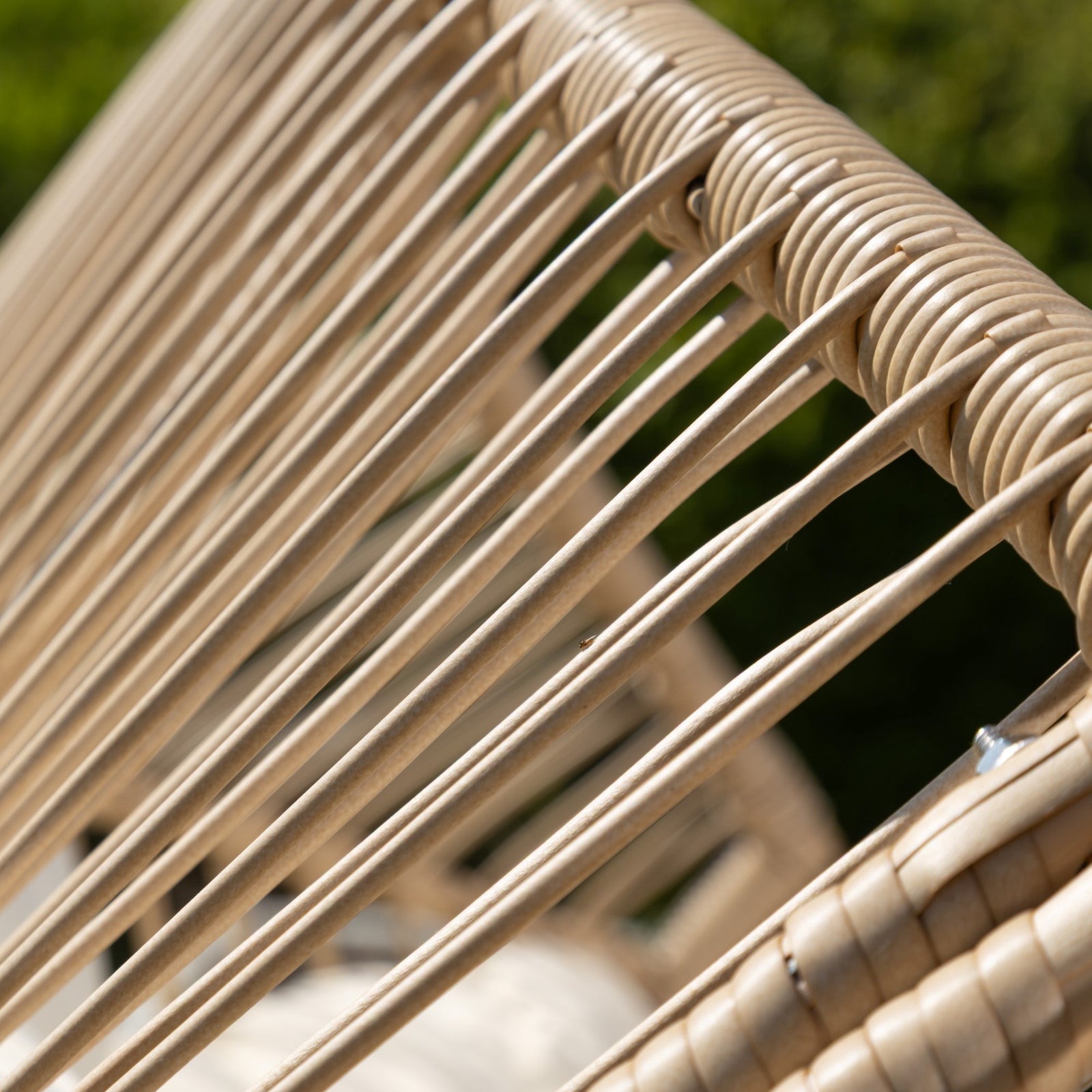 Cocona 2 Seat Standing Egg Chair | One Size | Cream