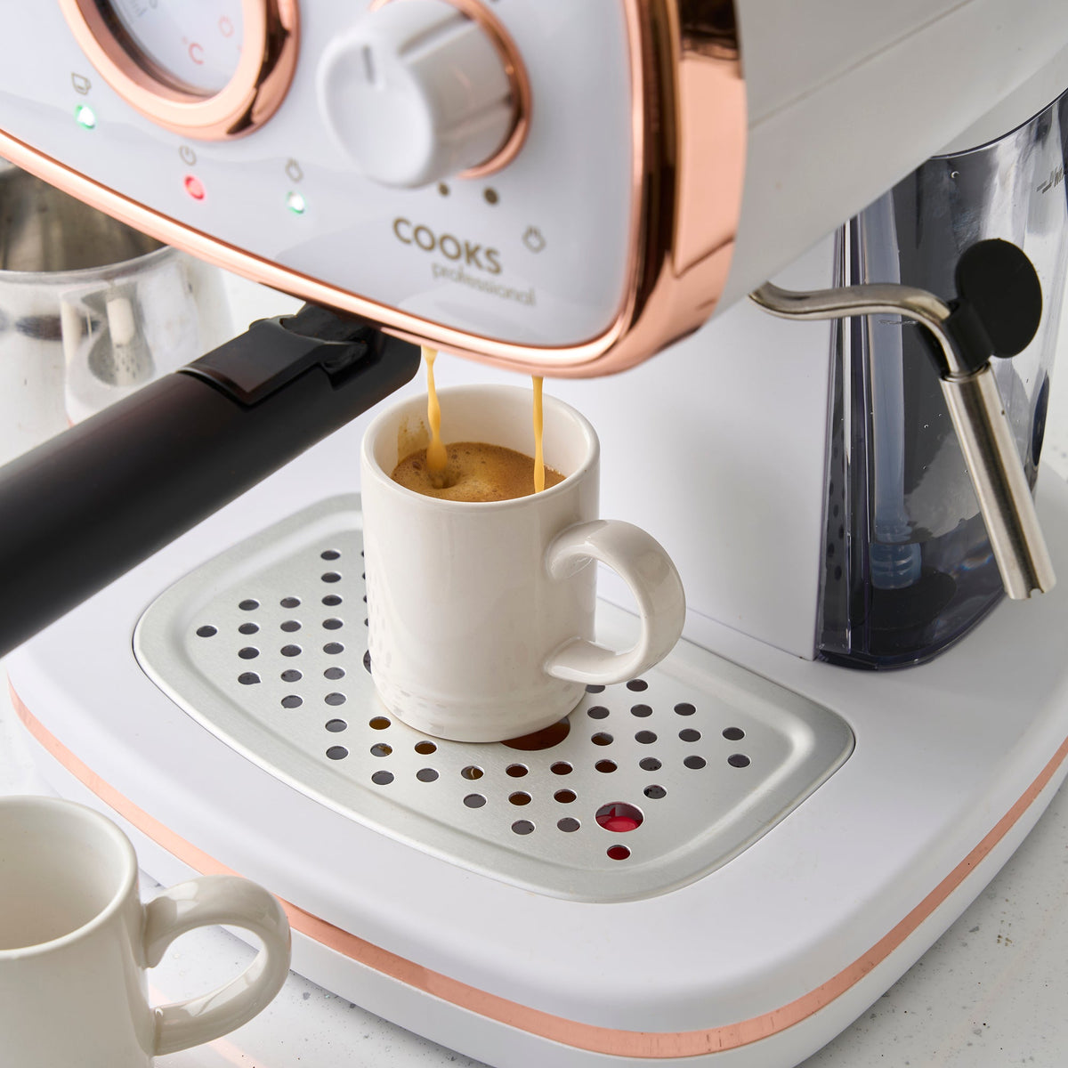 15-bar Retro Espresso Coffee Machine With Steam Wand | White & Copper