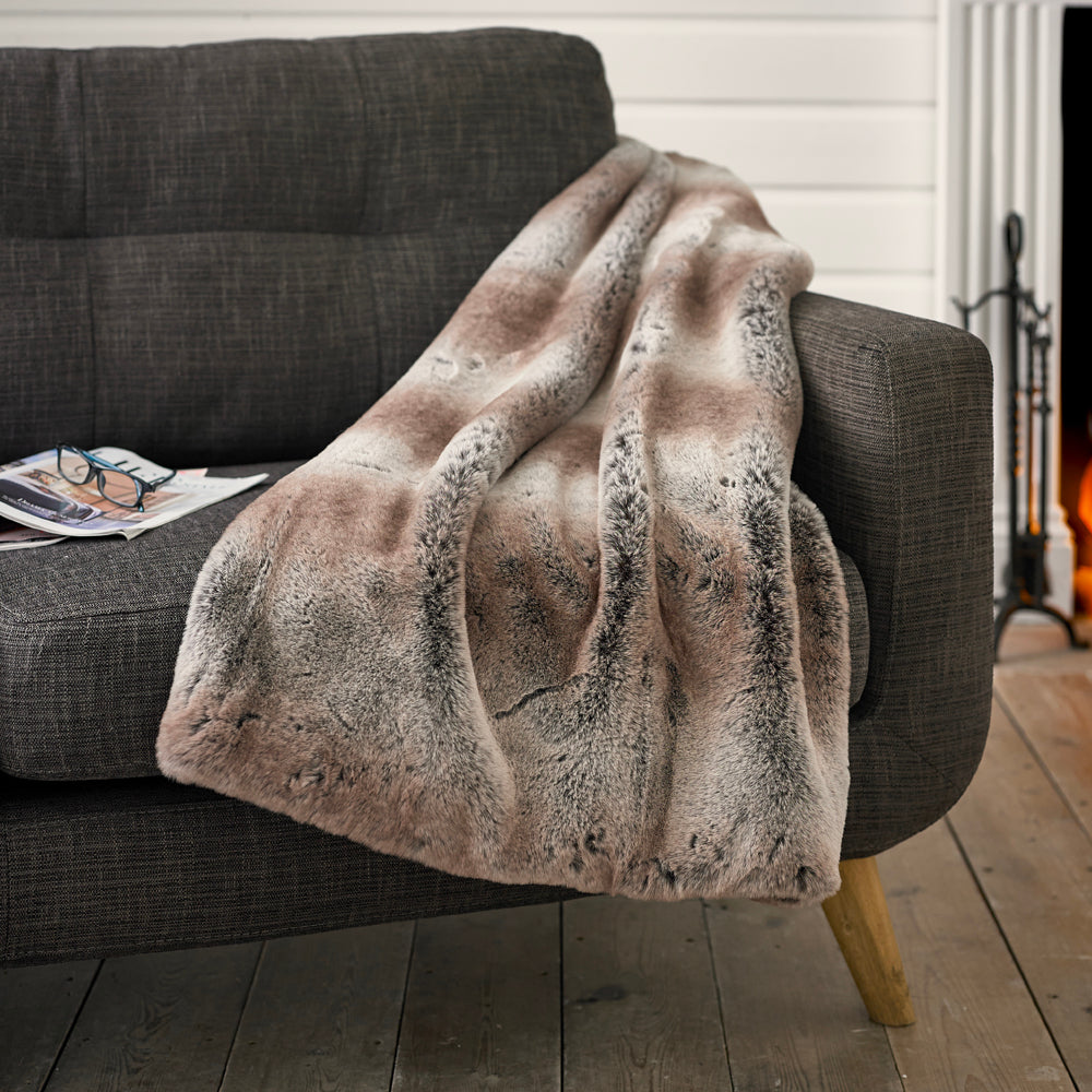 Ashbourne Ultrasoft Faux Fur Throw | 130cm x 180cm | Brown