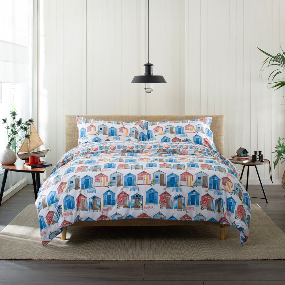 Queen's Parade 100 Percent Cotton Duvet Set With Colourful Beach Hut Print And Piped Edge Detail | King | Multi Colour