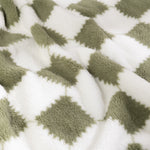 Green And White Checkered Super Soft Cozy Throw Blanket – Plush Lightweight Throw With Multiple Size Options | Extra Large