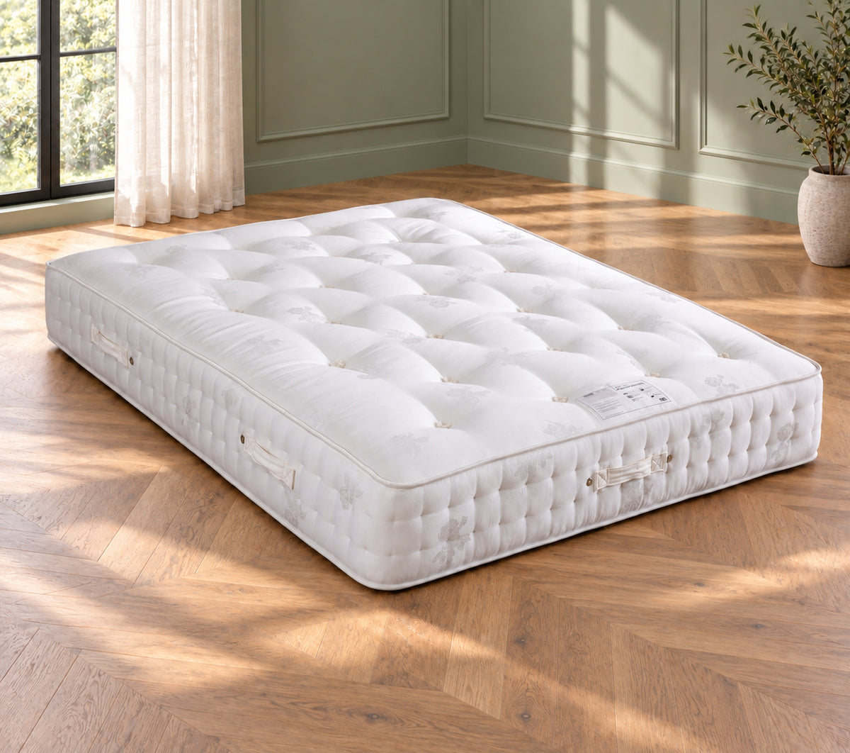 Signature Platinum 2000 Pocket Sprung Mattress | Super King | White