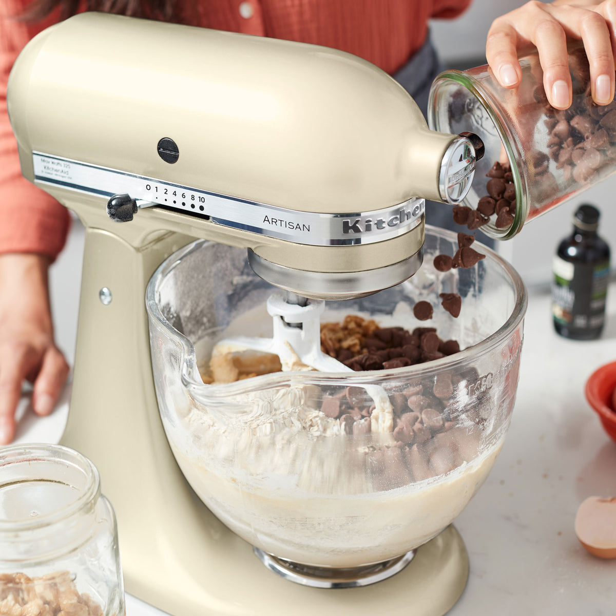 125 Artisan Stand Mixer With Accessories | Cream
