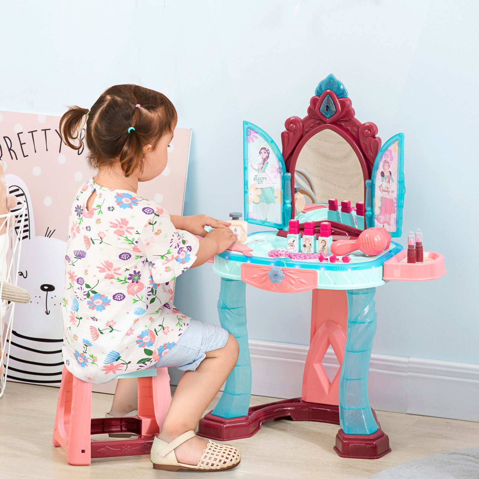 31 Piece Kids Dressing Playset W/ Princess Mirror, Light & Sound
