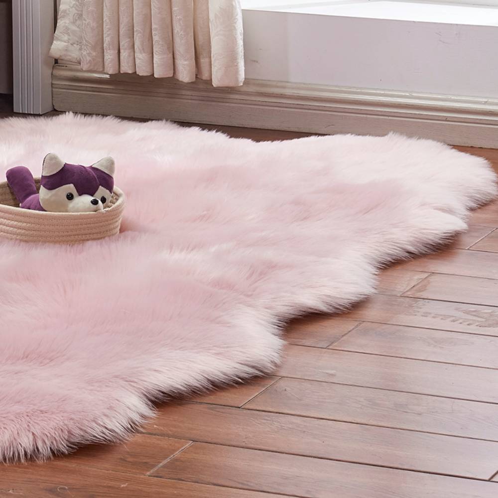 Irregular Shaped Super Soft Shaggy Area Rug | Pink