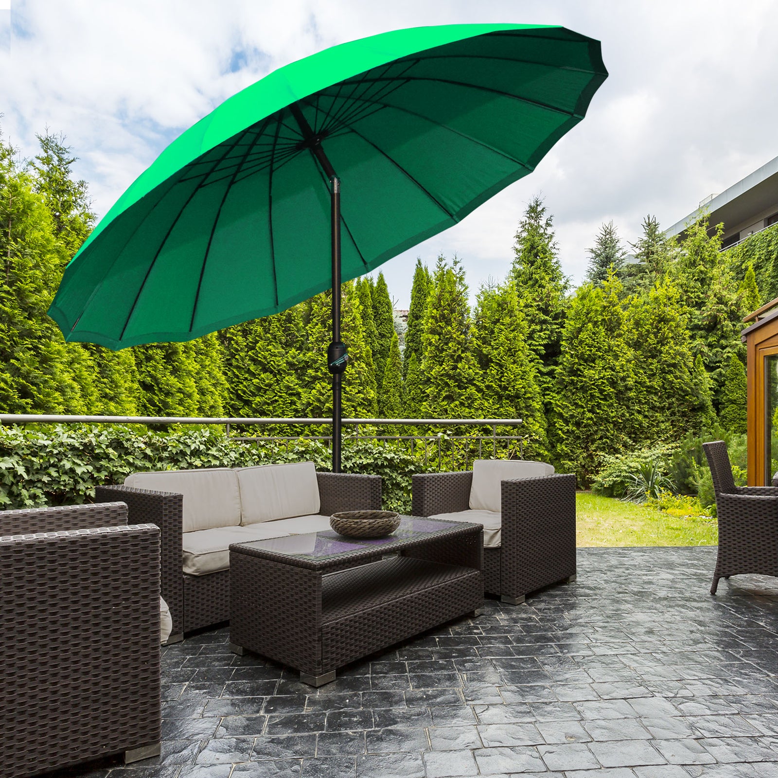 2.5m Curved Parasol With Metal Pole | Green