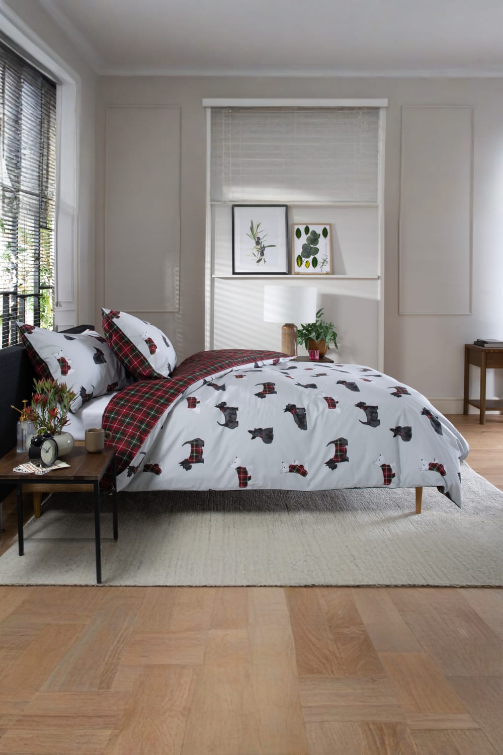 Hattie 100% Cotton Duvet Cover Set – Dog Printed Bedding With Piped Edging | King | Grey