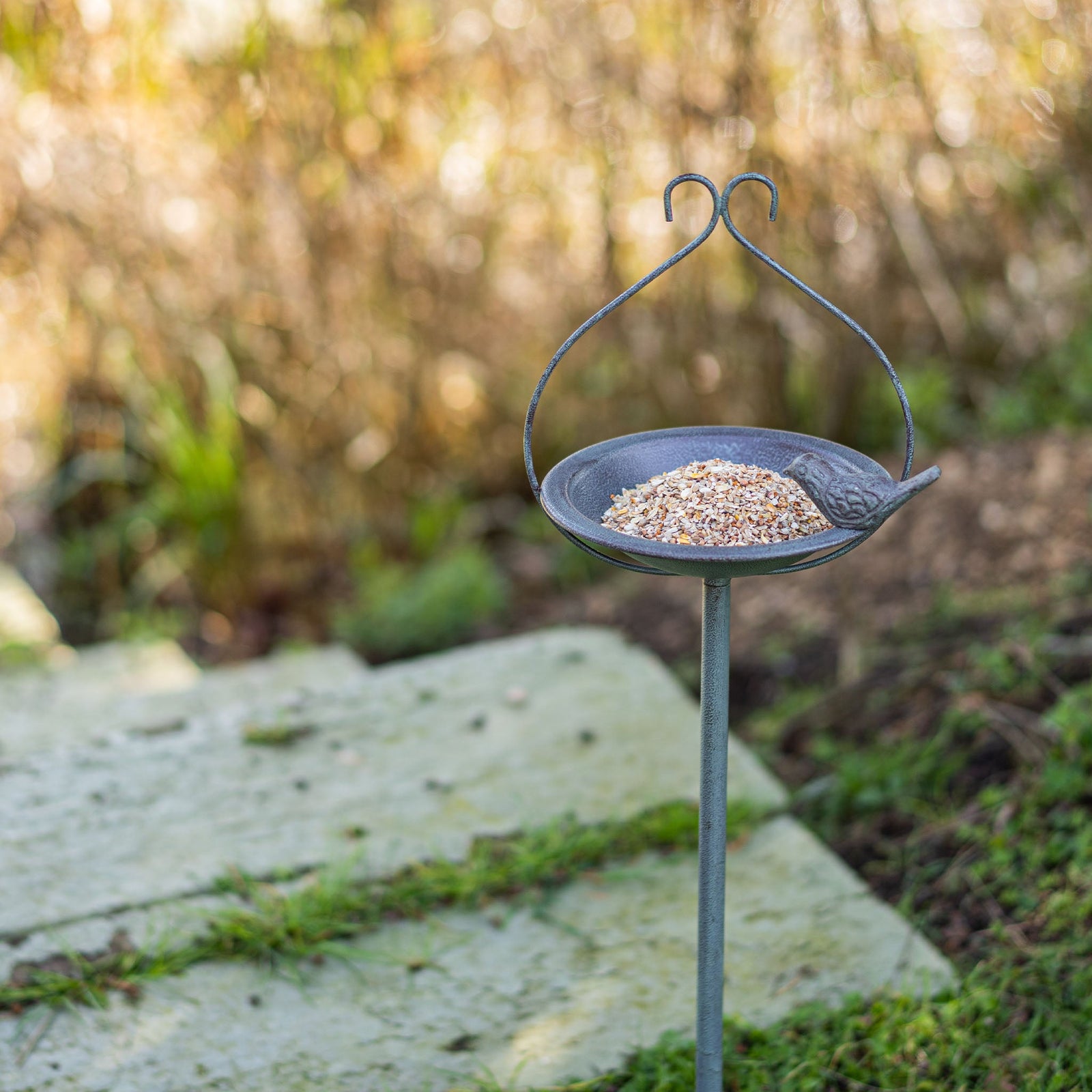Secret Garden Metal Feeding Dish With Ground Spike, Decorative Leaf Design | Grey