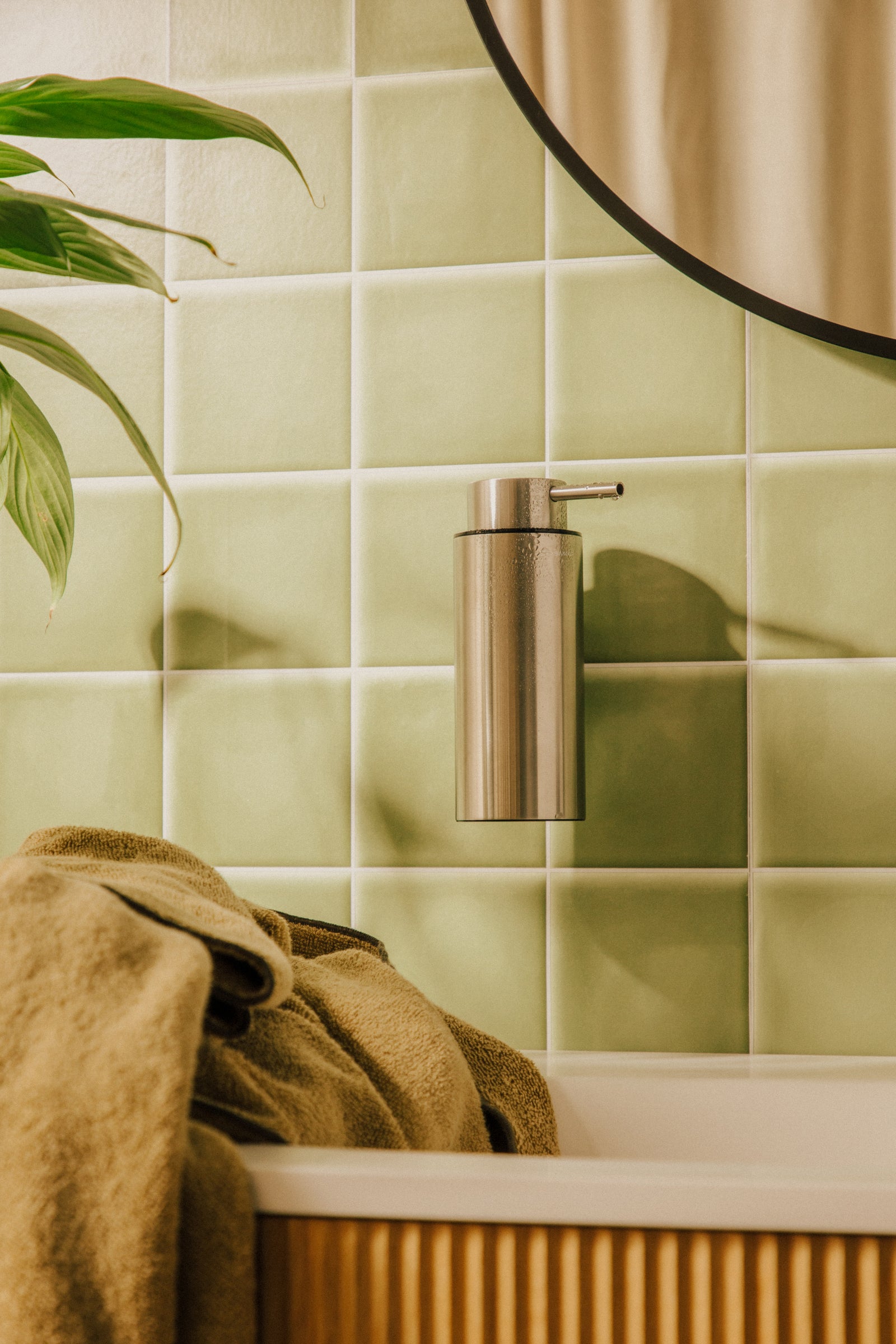 Soap Dispenser, 200ml, Glossy Stainless Steel, Logic Collection