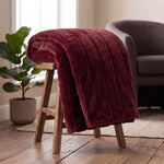 Hockley Faux Fur Throw | 130cm x 150cm | Ruby