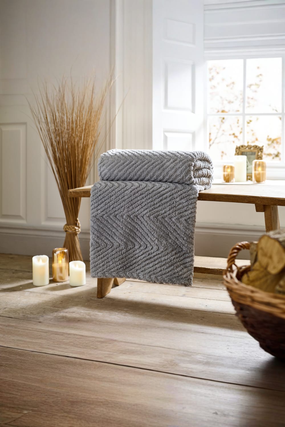 Hemsworth Chevron Soft Touch Throw 130x170cm – Super Cosy Decorative Blanket | 130cm x 170cm | Grey