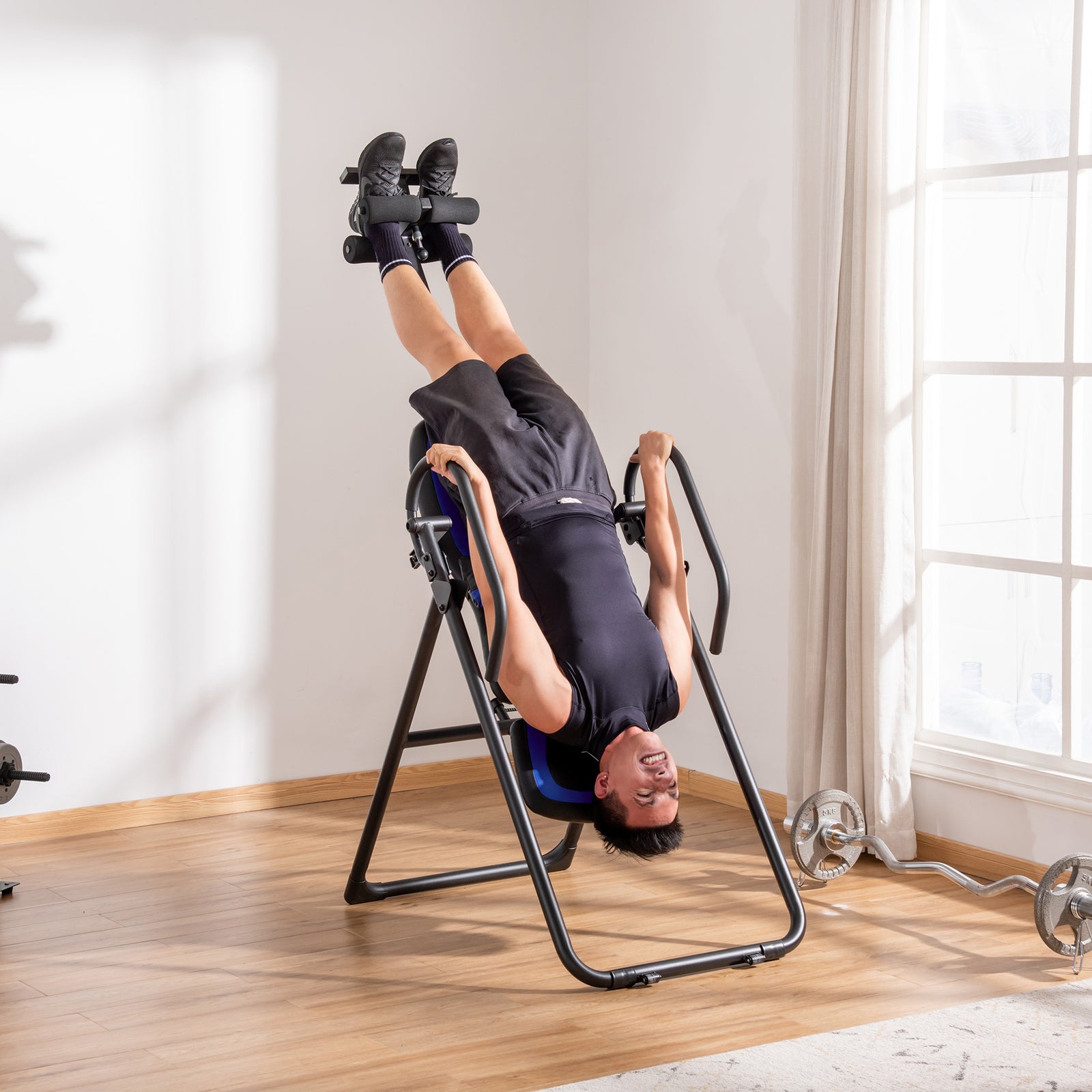 Foldable Gravity Inversion Table | Black
