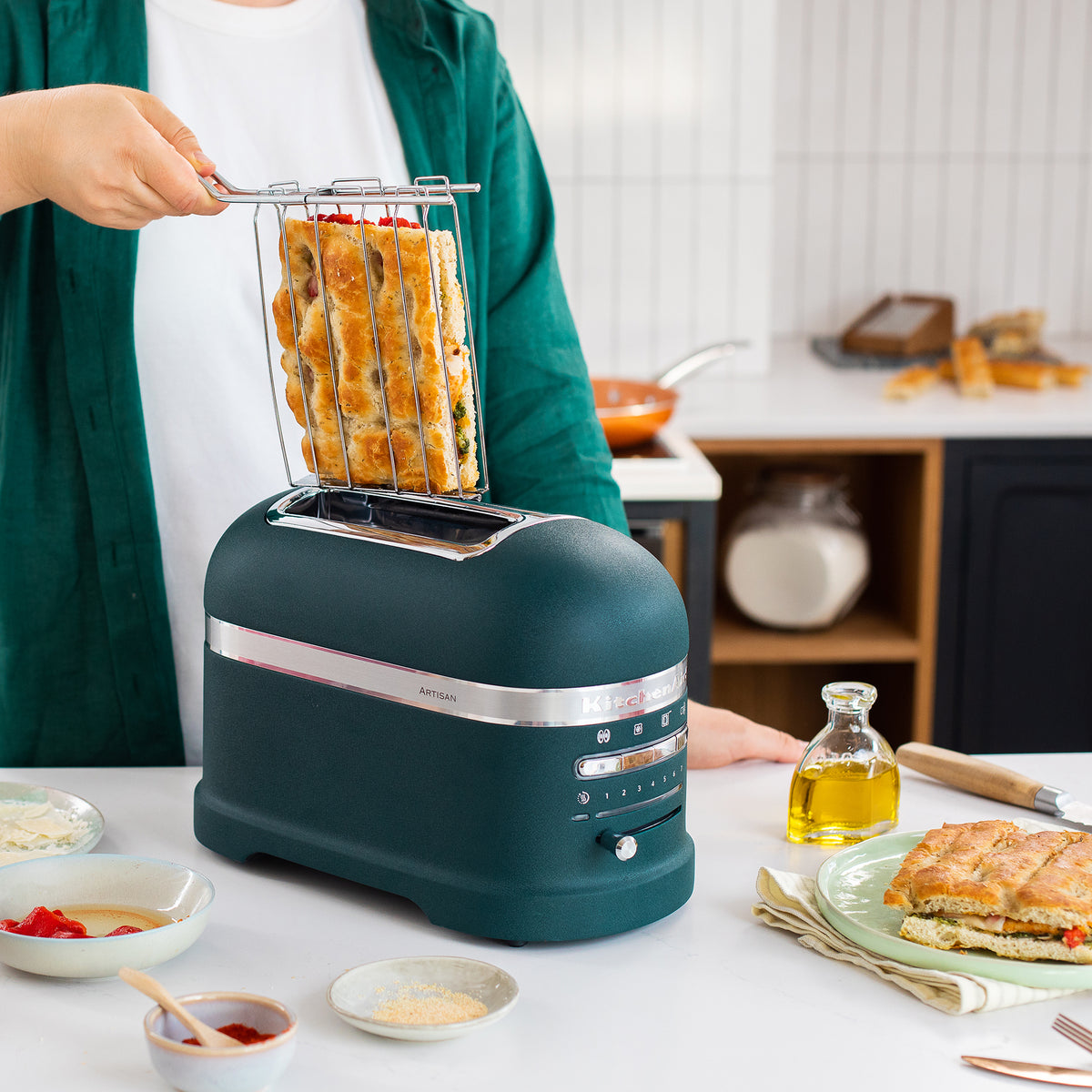 2 Slot Artisan Toaster | Dark Green