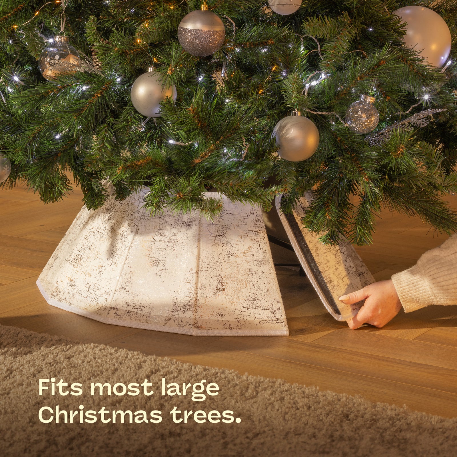 Velvet Christmas Tree Skirt 68cm Foldable Lightweight | Silver