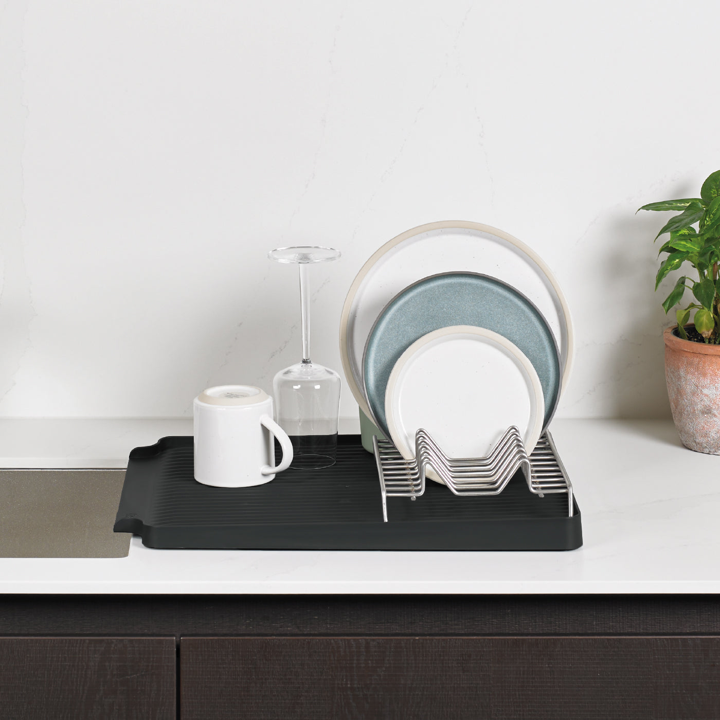 Large Recycled Draining Rack - Charcoal Grey Kitchen Dish Drainer - Holds up to 10 Plates - Made in the UK