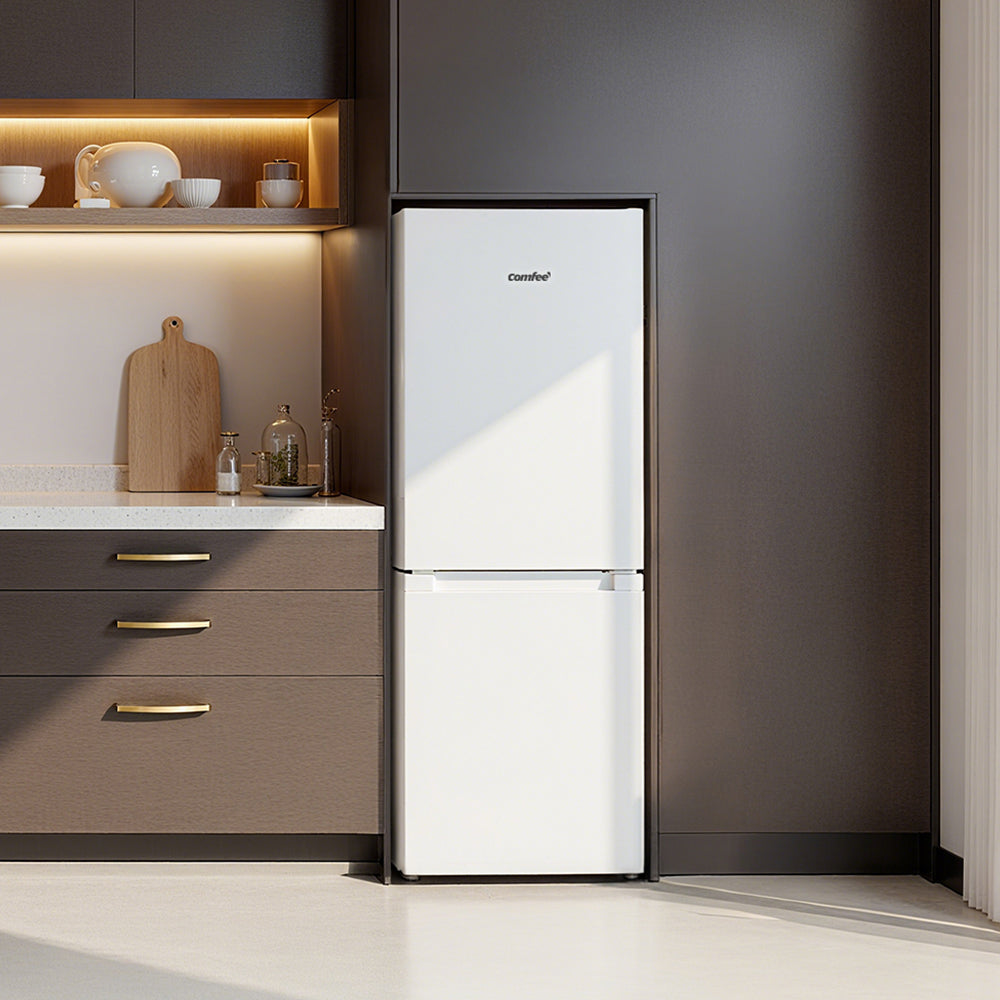 174 Litre Freestanding Fridge Freezer Low Frost Fridge with Reversible Door Hinge - Energy Saving LED lights & Adjustable thermostat – Low Noise [Energy Class E]