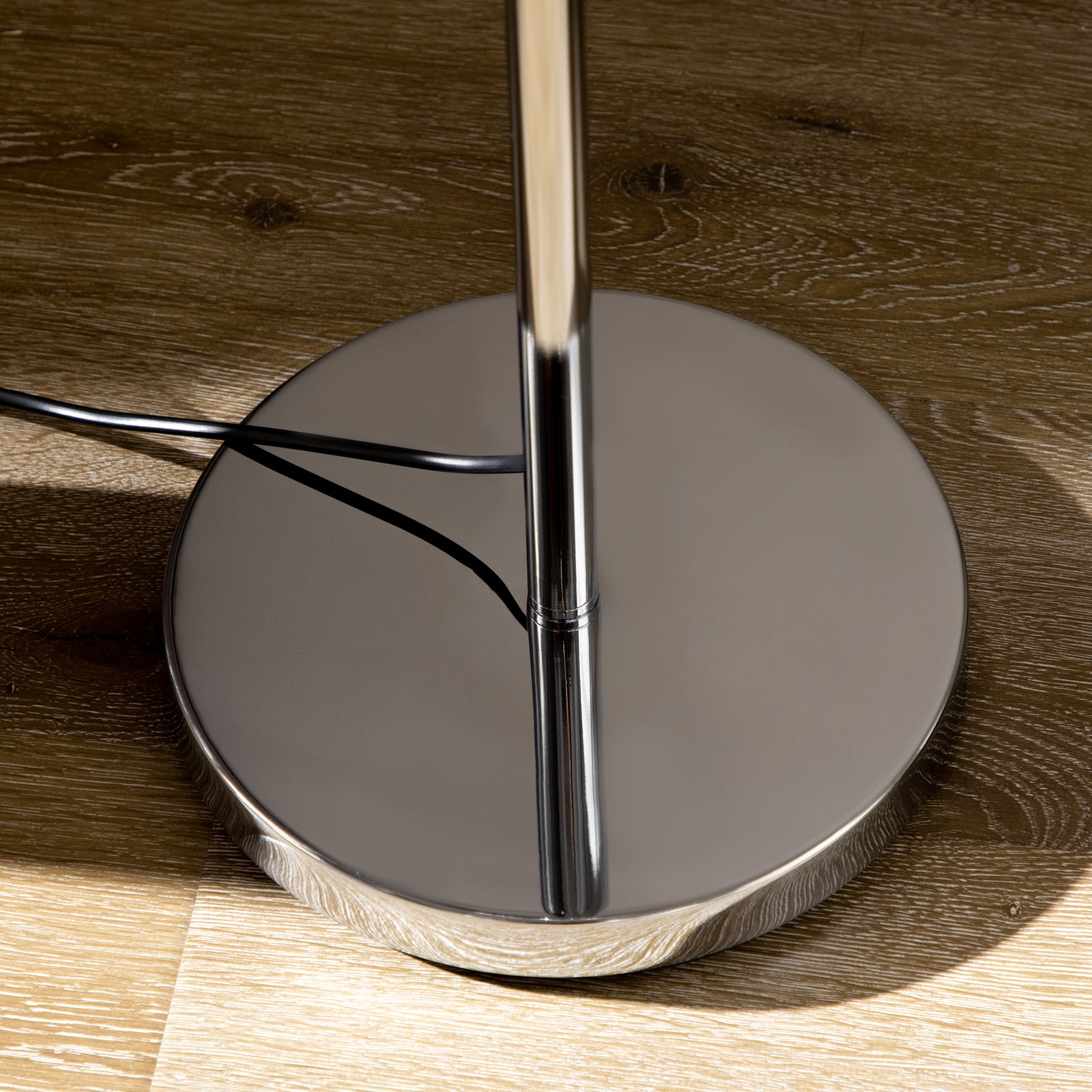 Modern Floor Lamp With K9 Crystal Shade 5 Light | One Size | Silver