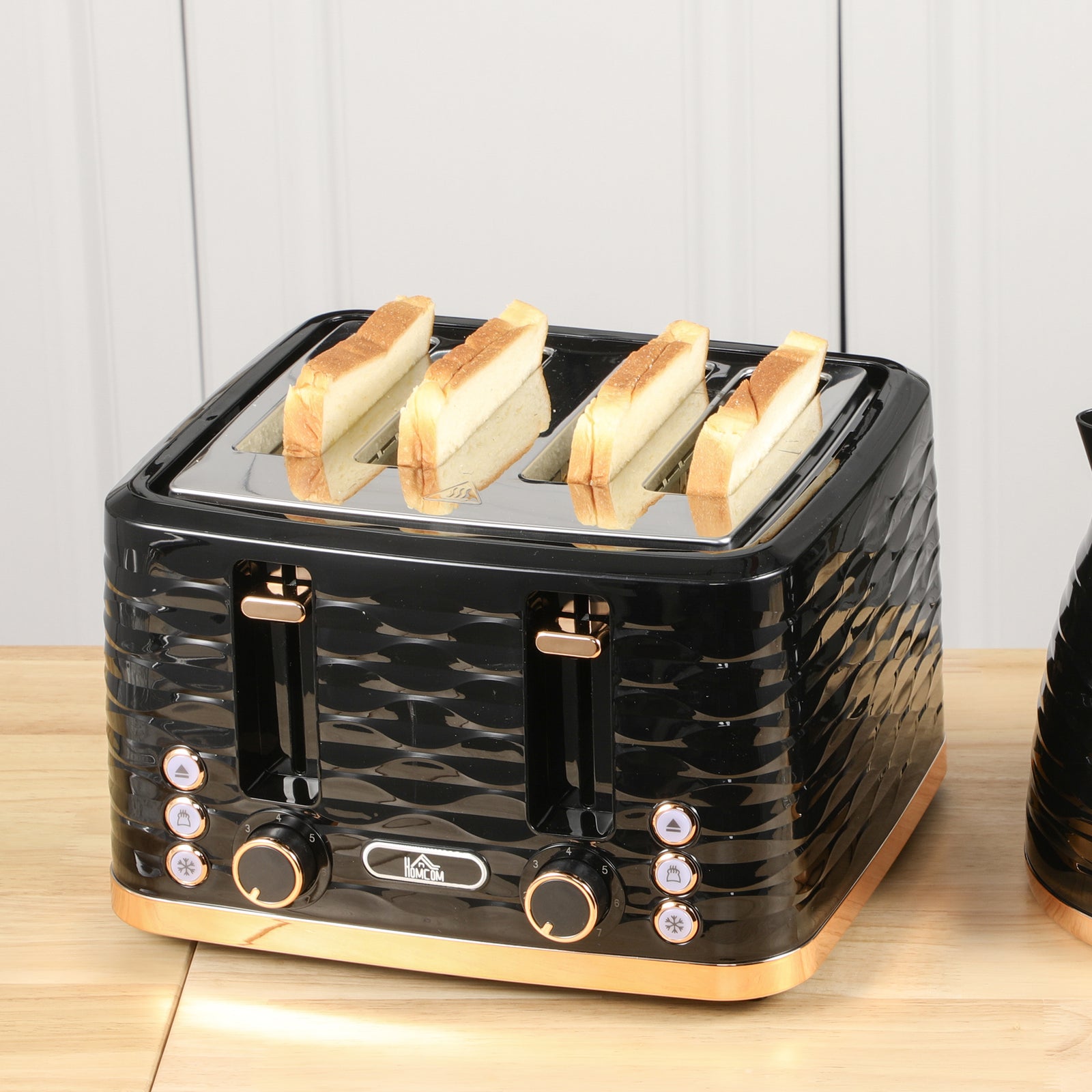 Toaster With 4 Slot, 7 Browning Levels, 1600w, Ripple | One Size | Black