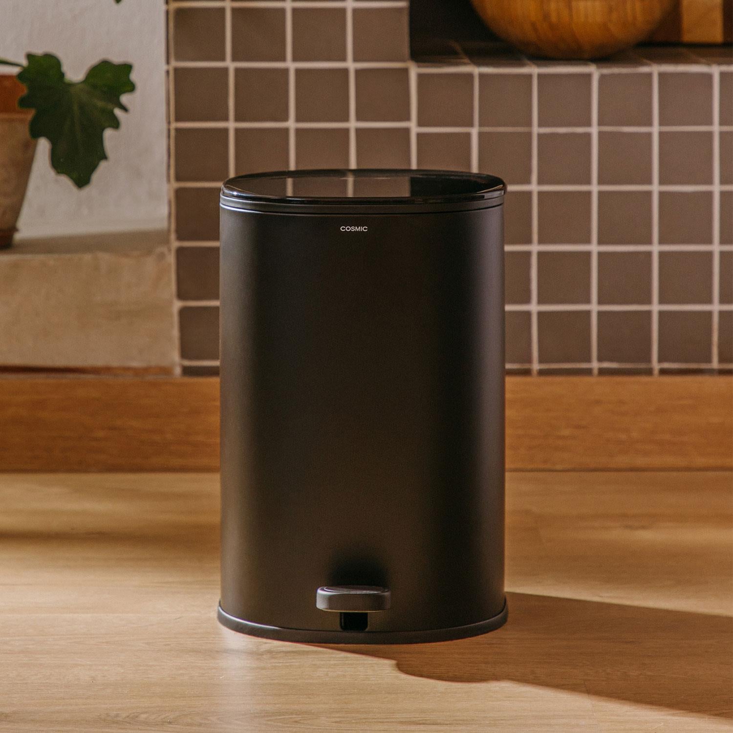 Essentials Pedal Bin | 5l Circular Trash Can With Lid | Sage Green