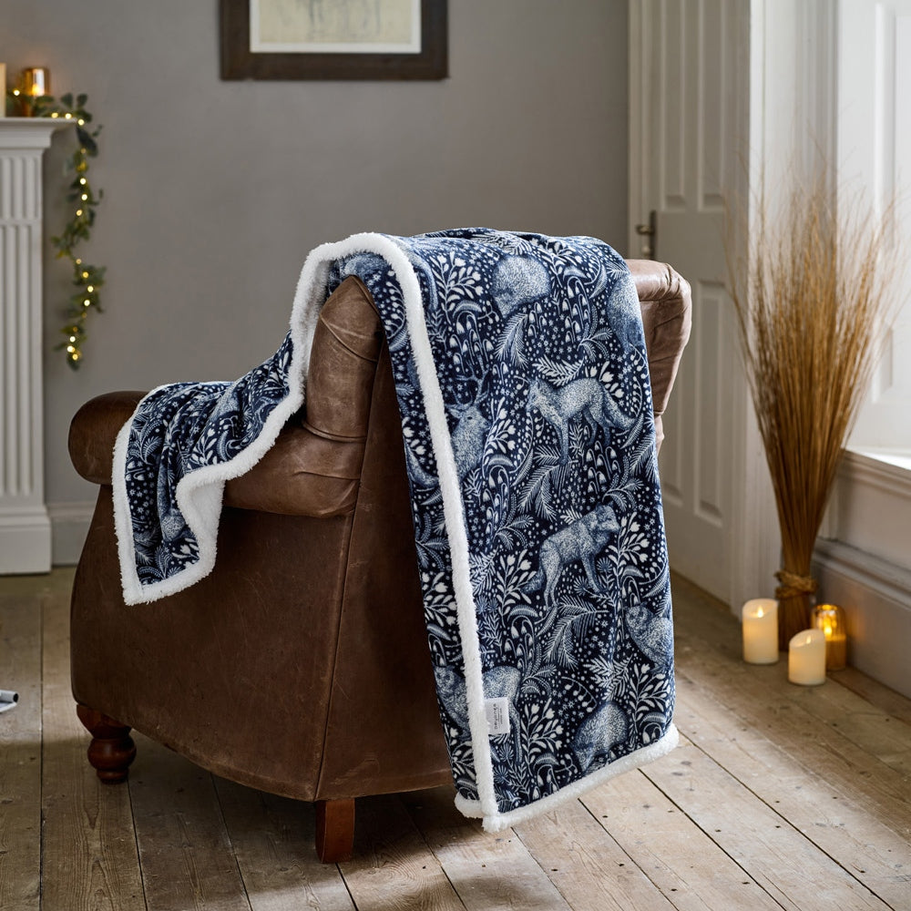 Woodland Folk Throw – Enchanted Deer Forest Flannel & Sherpa, 140x180cm | 140cm x 180cm | Navy Blue
