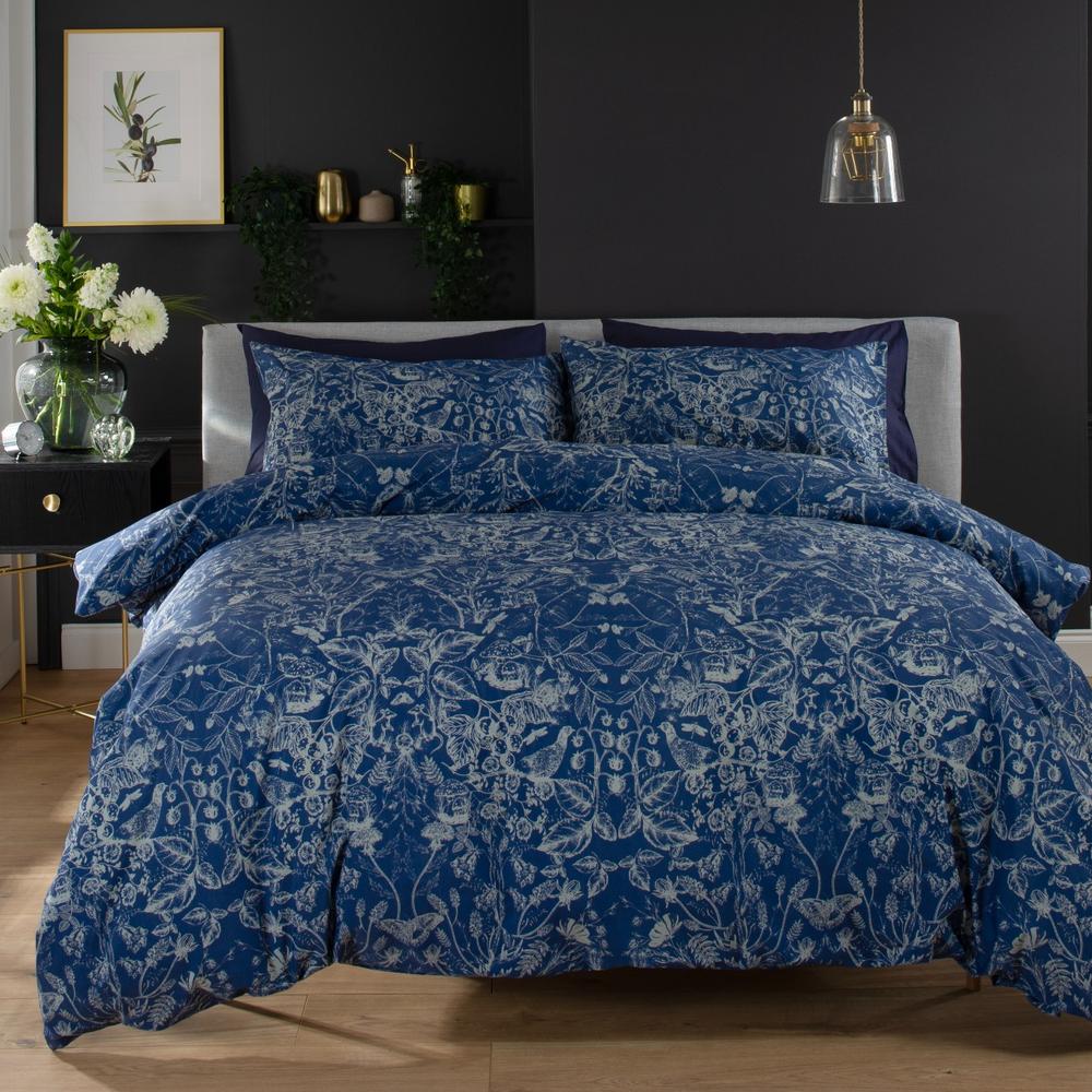 Secret Garden 200 Thread Count Cotton Rich Reversible Duvet Cover Set | Super King | Navy Blue