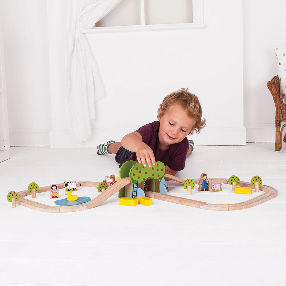 Wooden Farm Train Set - 44 Pieces