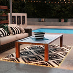 Rug W/ Led Light And Carry Bag 182x274cm Black/white
