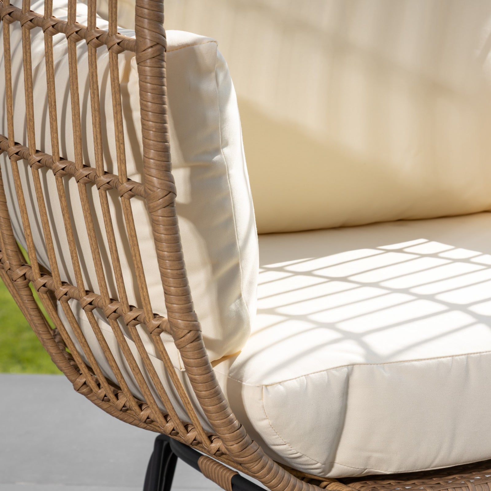 Sunelle Oval Shaped Standing Egg Chair | 1 | Cream