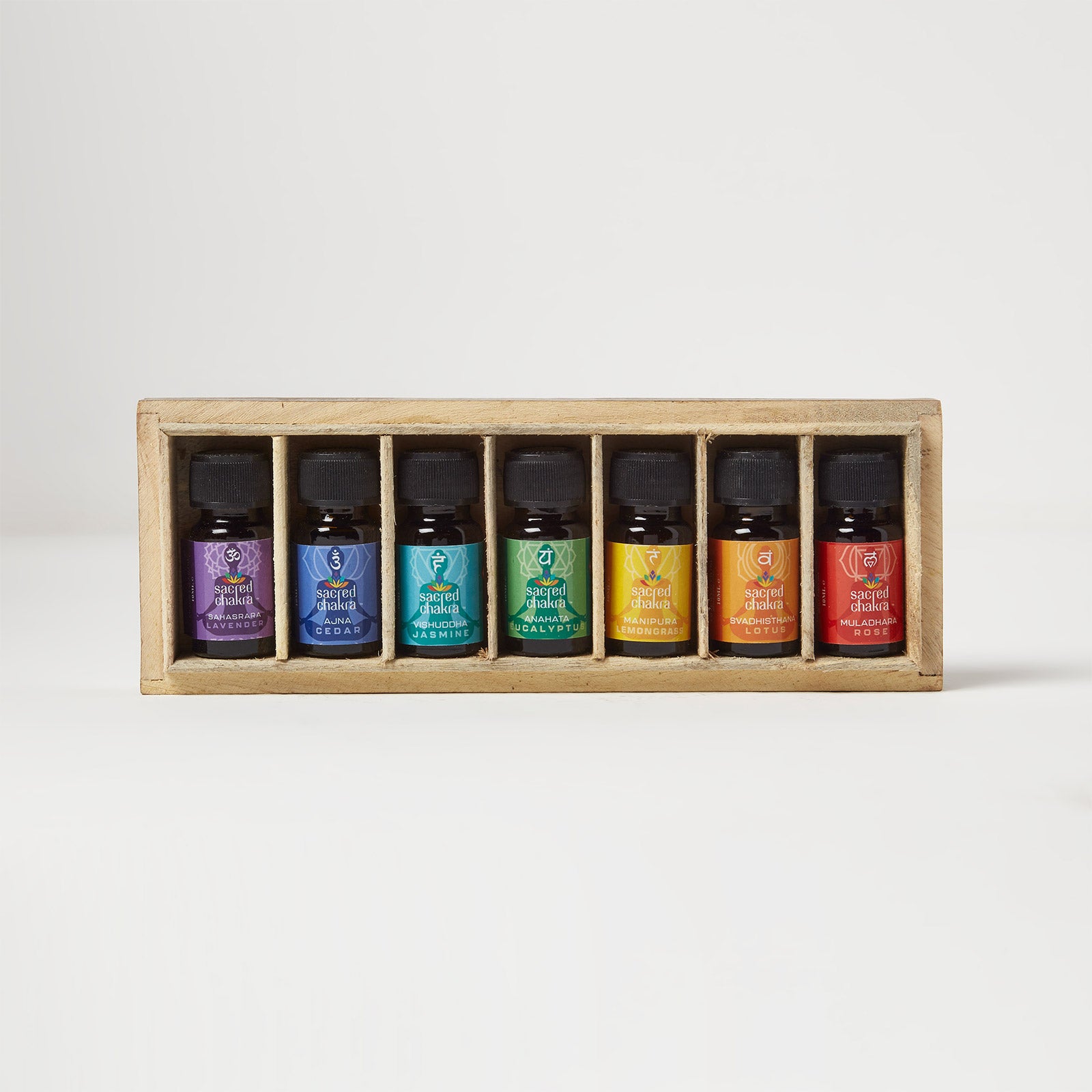 HOMESCAPES Chakra Essential Oils Gift Set With Mango Wood Case
