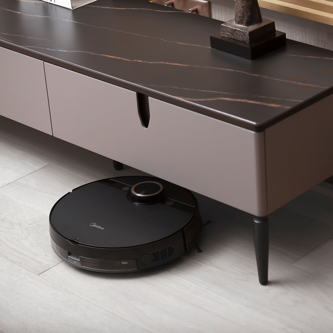 M7 Pro Robot Vacuum Cleaner And Microfibre Mop Combo | Black